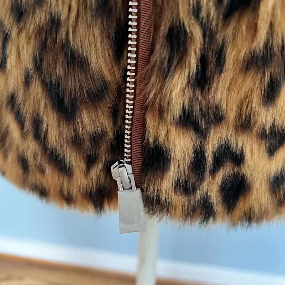 NWT J Crew faux fur vest leopard brown black print zipper XS - Picture 3 of 5